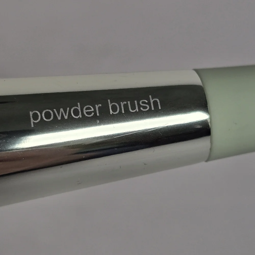 NWOT Set Of 4 Sonia Kashuk and Japonesque Makeup Brush Set